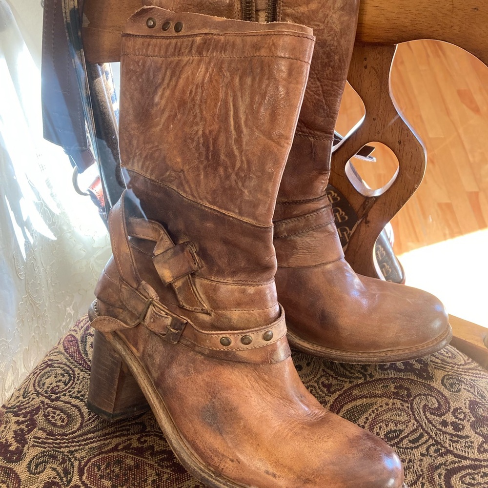 Bed Stu Brown Heeled Boots Elegant Leather Design